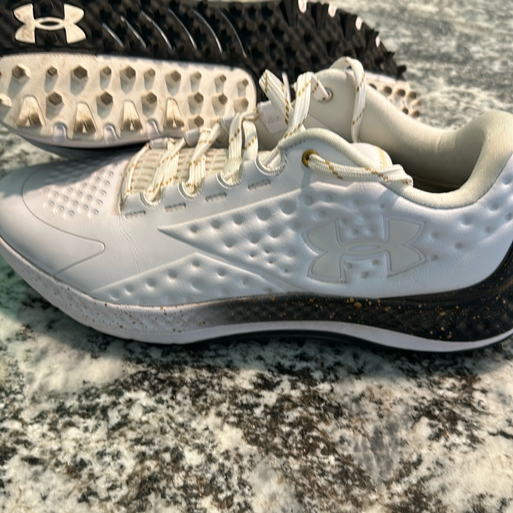 Steph Curry golf shoes